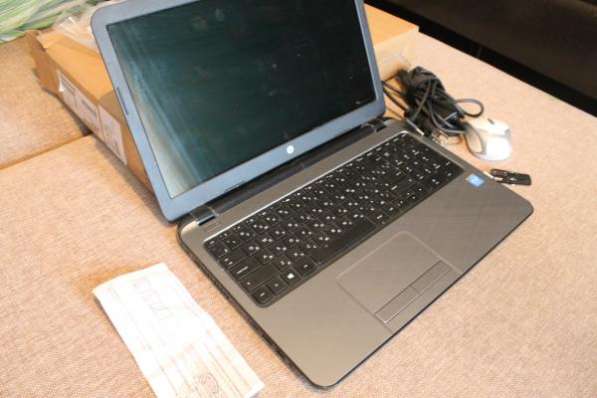 Ноутбук HP 15-R272UR