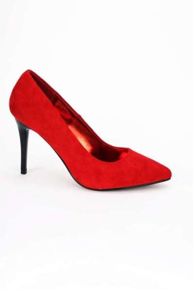 Женские туфли, красные