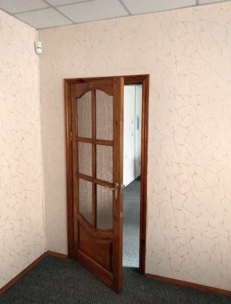 Продажа встроенного нежилого помещения в Донецке фото 3