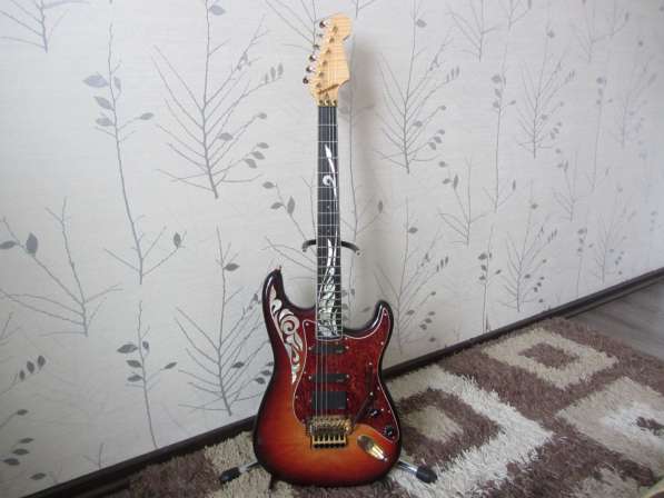 Электрогитара Fender Stratocaster (Custom)