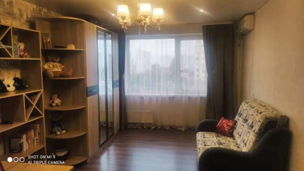 Продаётся 2х комнатная квартира с большой кухней-гостиной в Краснодаре фото 3