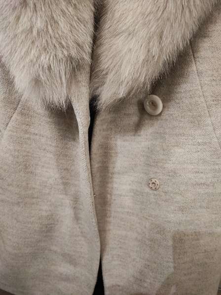 Женское зимнее пальто с мехом в Архангельске