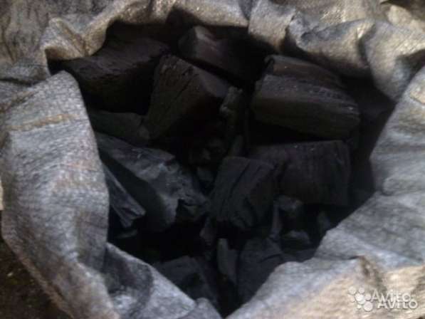 Древесный уголь со склада в Омске