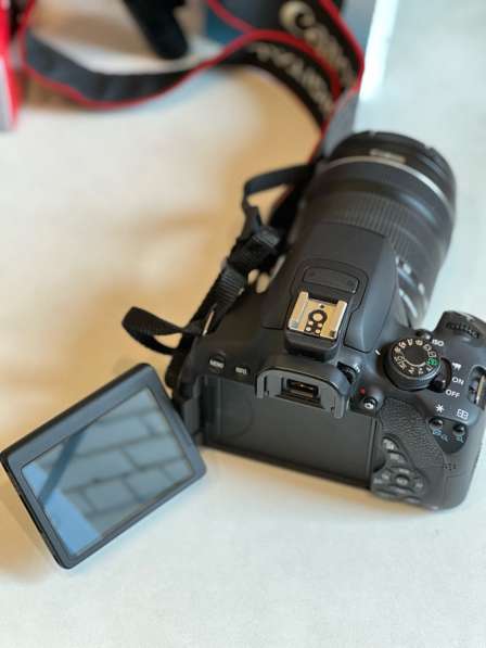 Зеркальный фотоаппарат Canon EOS 700D Kit в Москве фото 6