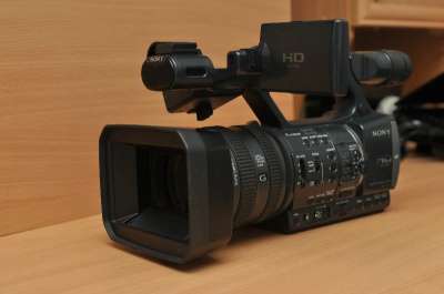 видеокамеру Sony Sony HDR-AX2000E в Челябинске фото 8