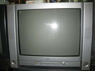 телевизор Sanyo 54см