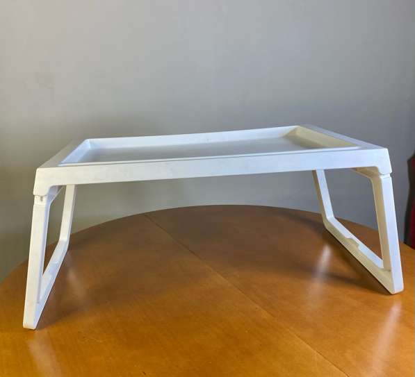 Столик для завтрака