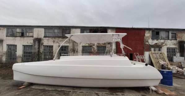 Прогулочный катамаран Кайман-800 на 30 человек