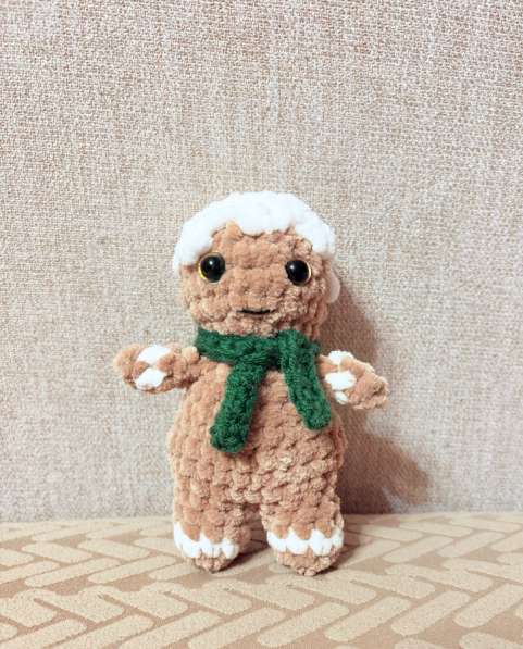 Вязаная игрушка пряник