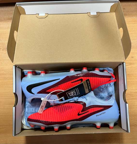 Бутсы Nike Fantom GX