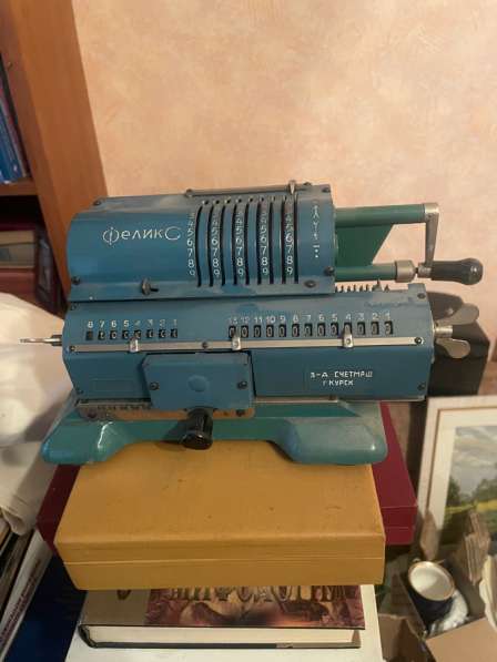 Машинка для счёта компании Феликс продам в Санкт-Петербурге