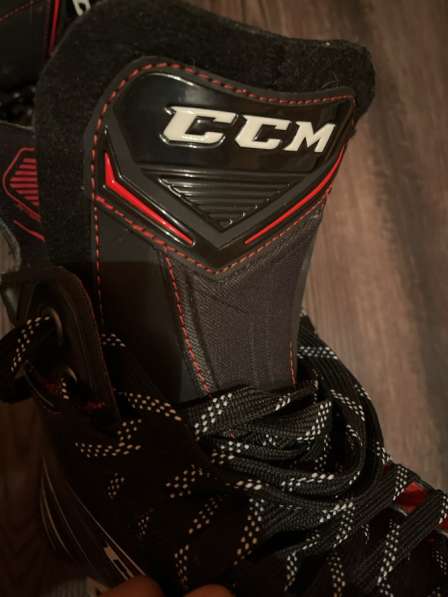 Коньки хоккейные CCM jetspeed ft466 в Санкт-Петербурге