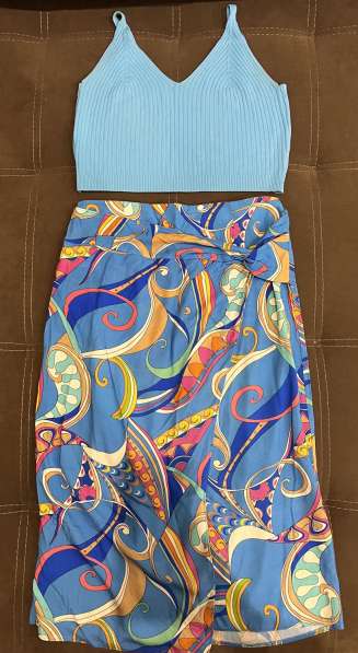 Костюм женский