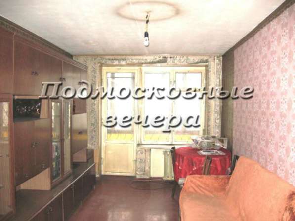 Продам трехкомнатную квартиру в Москва.Жилая площадь 57 кв.м.Этаж 2.Есть Балкон.