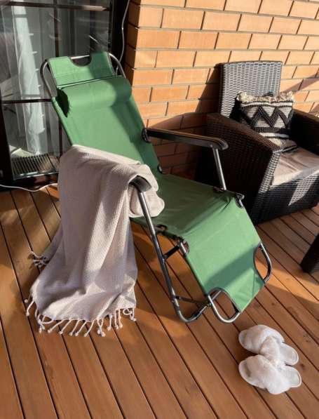 Шезлонг новый в Москве фото 7