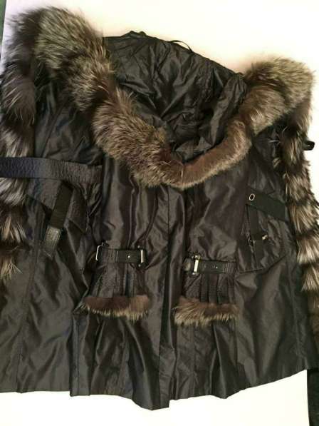 Зимнее пальто с мехом в Москве