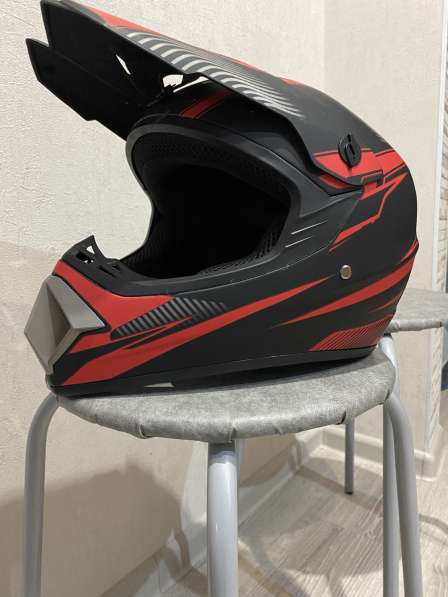 Мото шлем новый размер «М» в Кирове фото 3