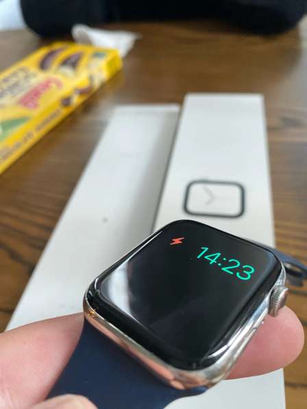 Часы Apple Watch 4 SE в Краснодаре фото 3