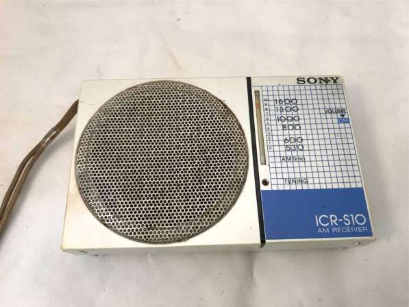 Sony ICR-S10. Радиоприемник. Винтаж