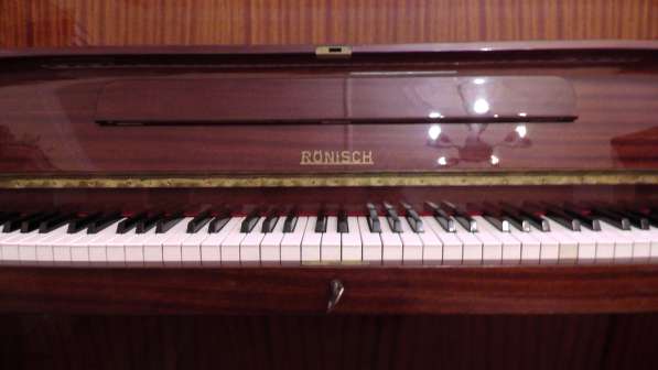 Пианино Ronesch в Симферополе фото 9