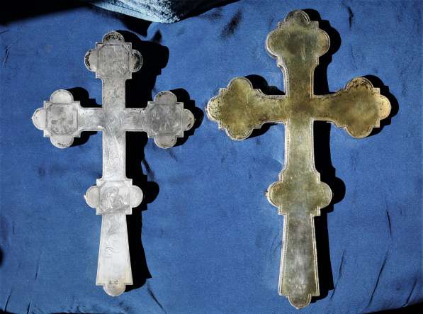 Пара старинных напрестольных крестов. Серебро «84». XIХ век в Санкт-Петербурге