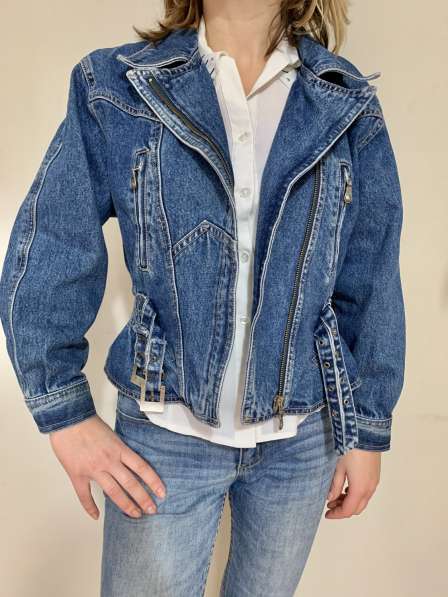 Куртка- косуха джинсовая 42-44