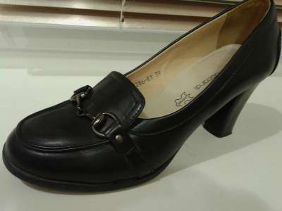туфли новые 39 размер чёрные в Ульяновске