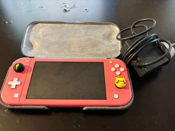 Nintendo switch lite + 128 sd + чехол