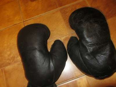 Боксерские перчатки 2 пары