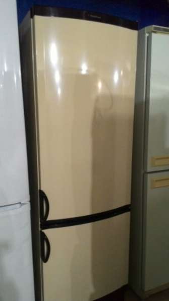 холодильник Vestfrost BKF355