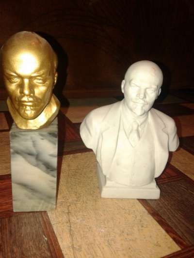 статуэтки Ленина