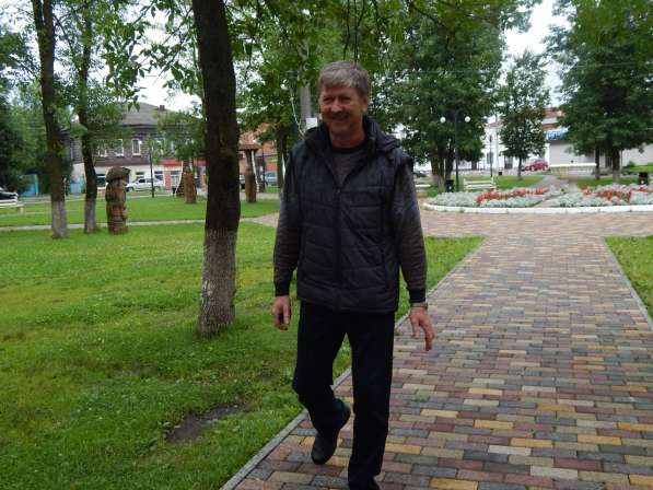 Николай, 66 лет, хочет пообщаться