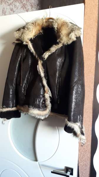 Куртка зимняя, натуралка, волчий мех, капюшон, лазерная кожа в Азове фото 3