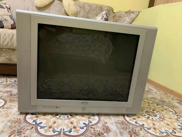 Телевизор Sonyo в отличном состоянии! TV приставка в подарок