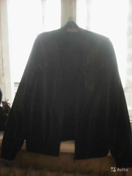 Куртка чёрная(кожзам), новая в Москве фото 3
