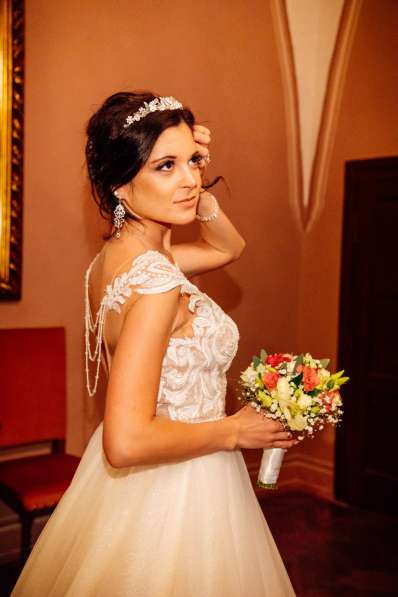 Свадебное Платье А-Силуэт размер 42-44 в Москве фото 5