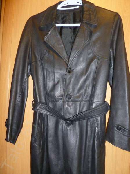 Продам мужской чёрный кожаный плащ 50-52 р-р