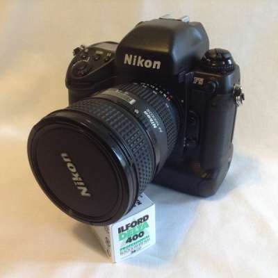 фотоаппарат Nikon F5 Nikk 20-35 2.8 D