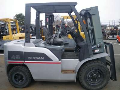 погрузчик NISSAN W1F4A45 в Казани