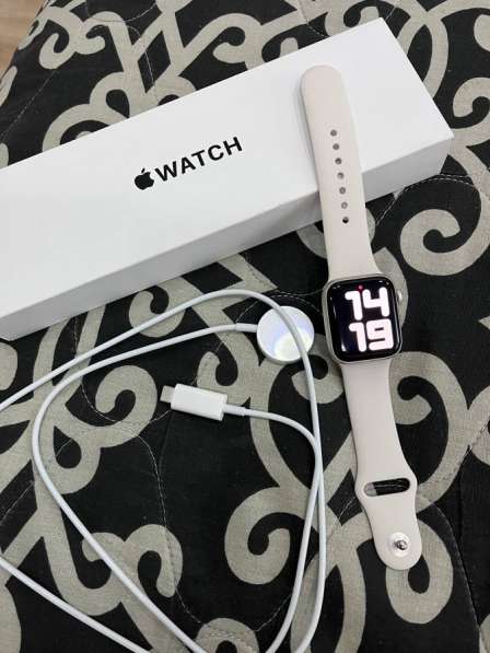 Apple Watch SE 2 (2024) 40 mm