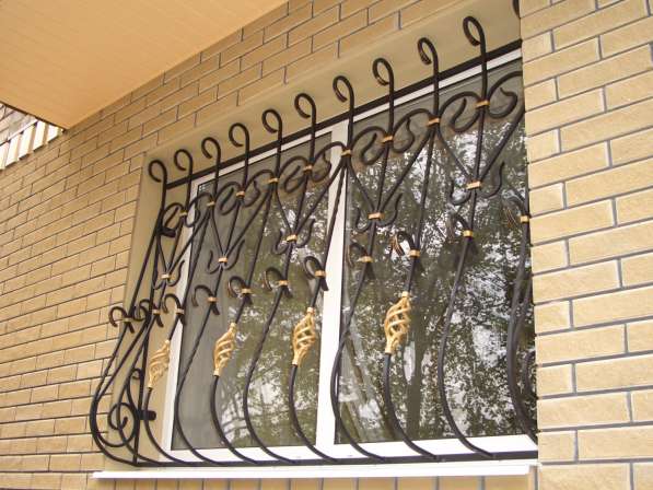 Металлические двери, решетки, ворота и другие металлоконст в фото 4