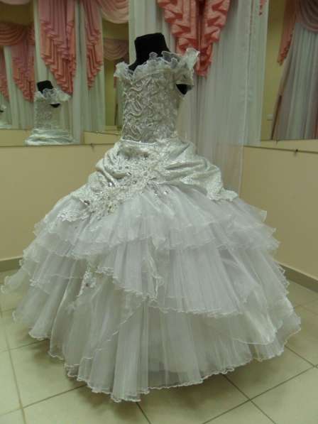 Прокат (продажа) красивых платьев на выпускной, праздник в Севастополе фото 4