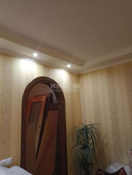 Продается 2х комнатная квартира в г. Луганск, 1-й Микрорайон