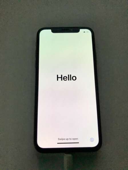 Продам iPhone X 64 Гб Silver