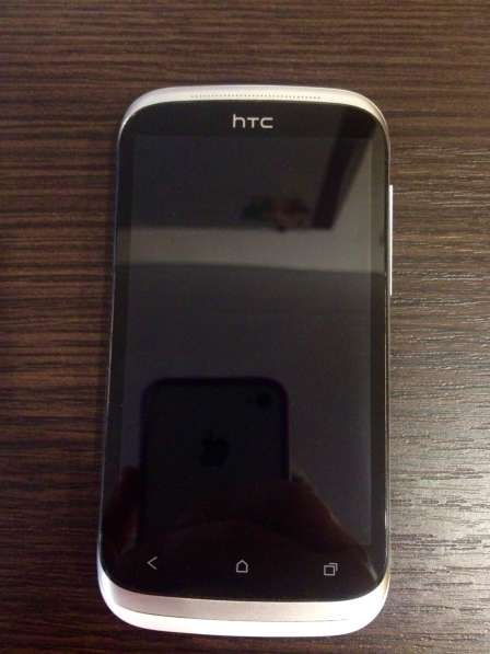 Продам телефон HTC Decire X