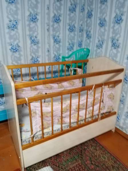 Продам детскую кроватку в Курагине