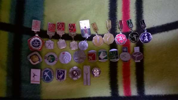 Значки по 10 рублей за штуку! в Москве фото 31