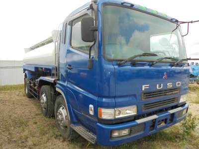 Бензовоз Mitsubishi Fuso