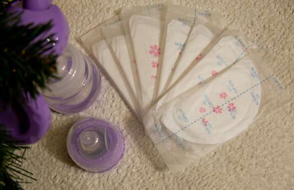 Молокоотсос ручной с бутылочкой новый + вкладыши в Перми