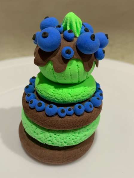 Пирожное из воздушного пластилина Покрытое лаком в Казани фото 6